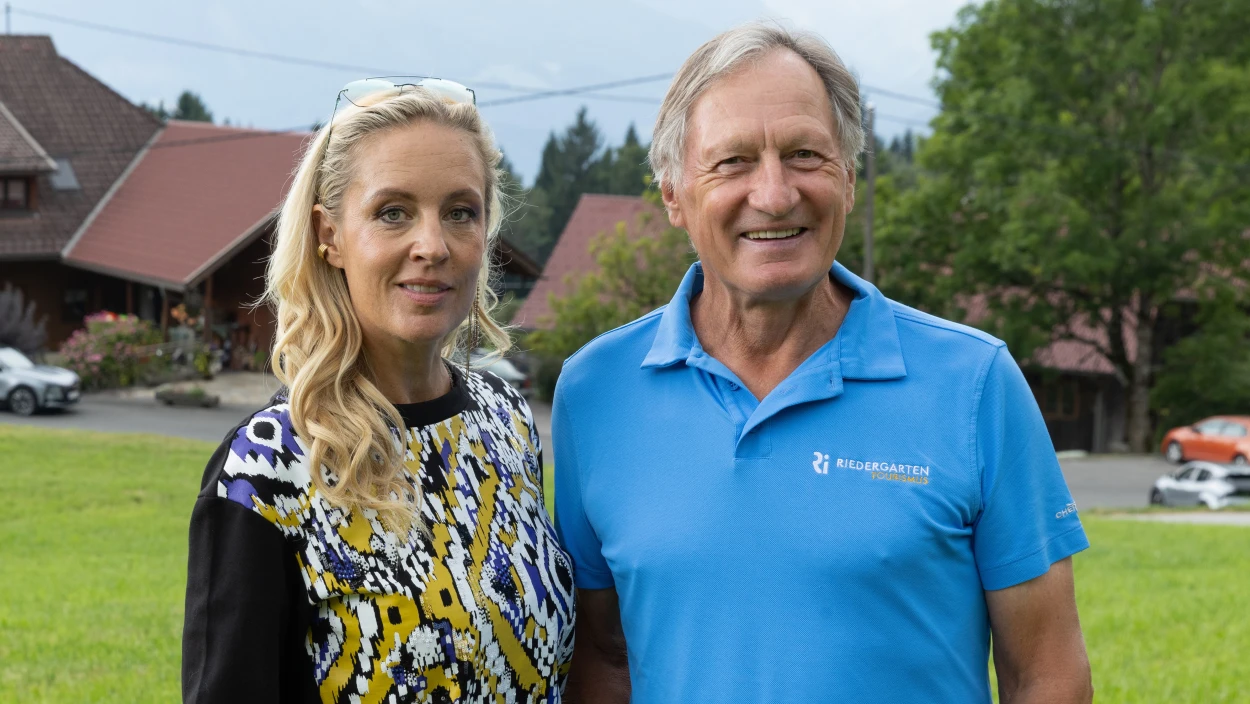 Franz Klammer unterwegs mit Lilian Klebow