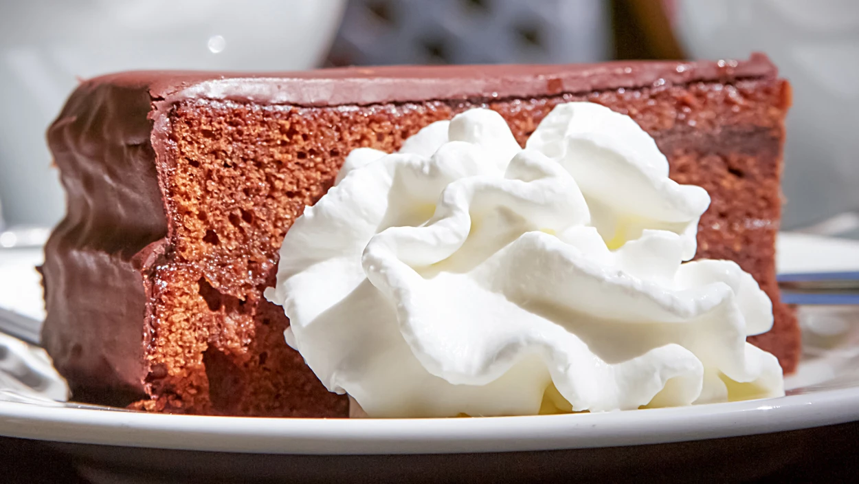 Philippinische Torten gegen Sachertorte