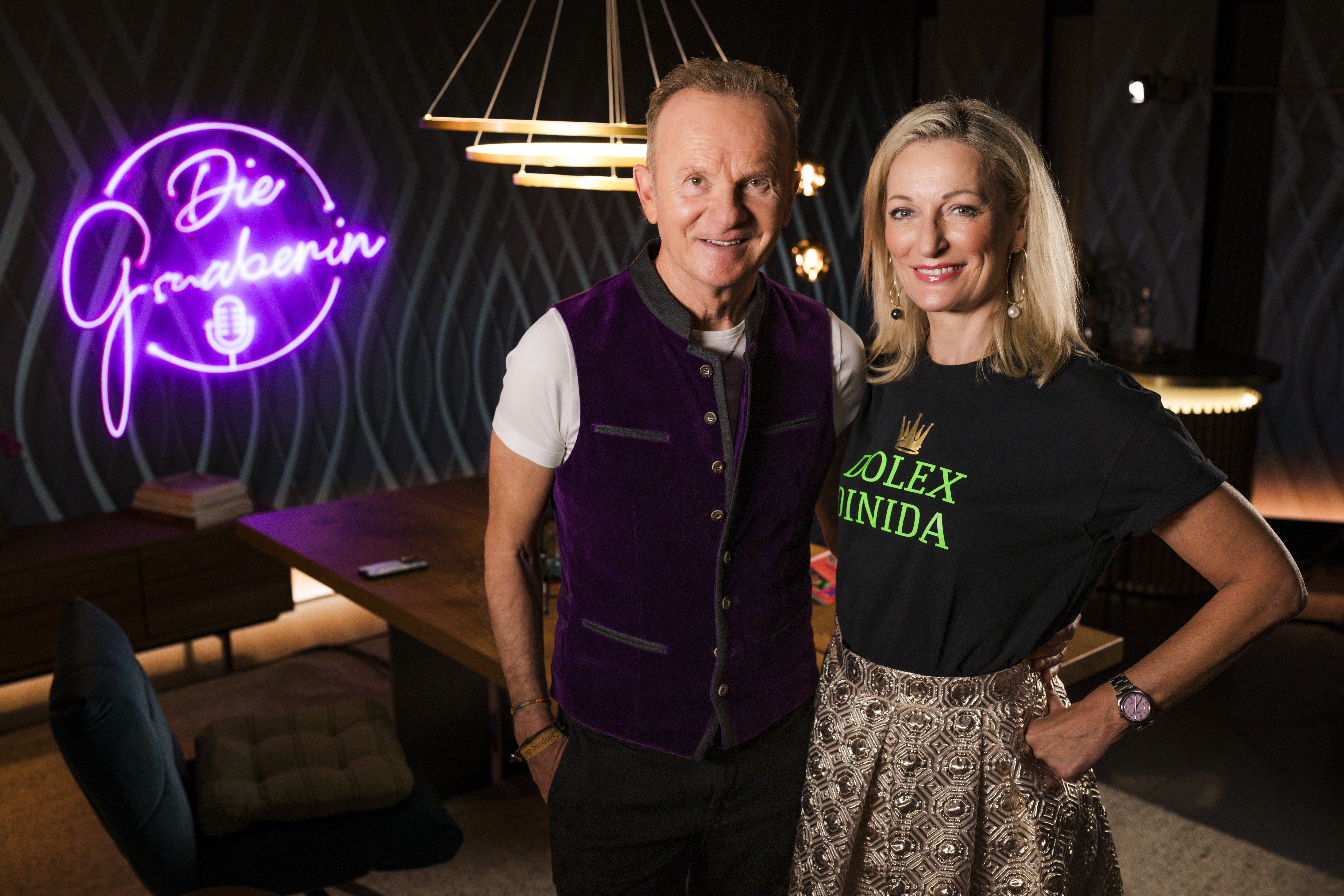 Mit Monika Gruber und Wortspiel-Akrobat Willy Astor