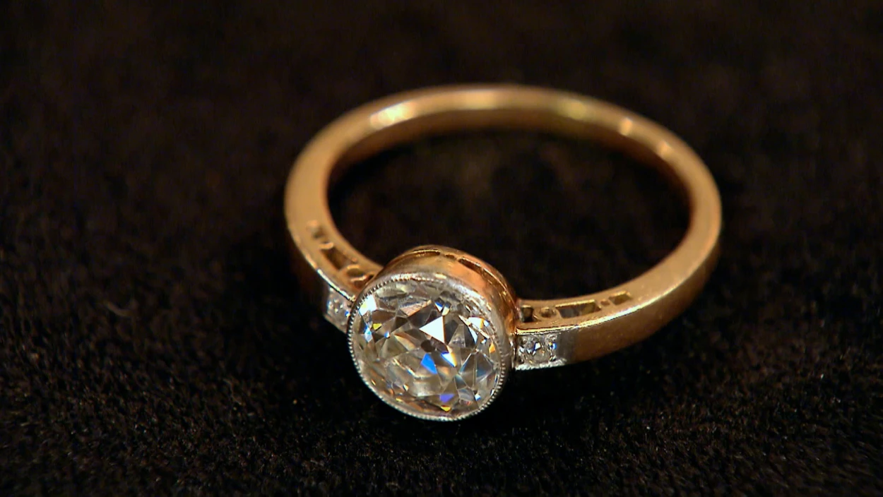 Der funkelnde Solitär