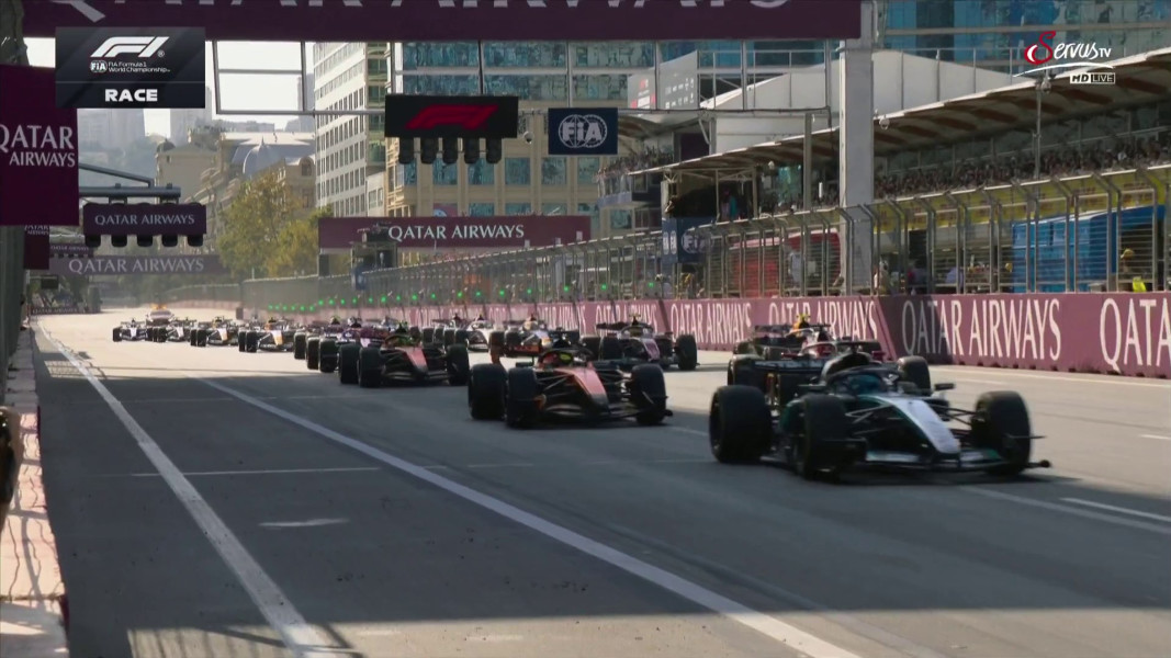 Bilderbuch Start von Verstappen in Baku