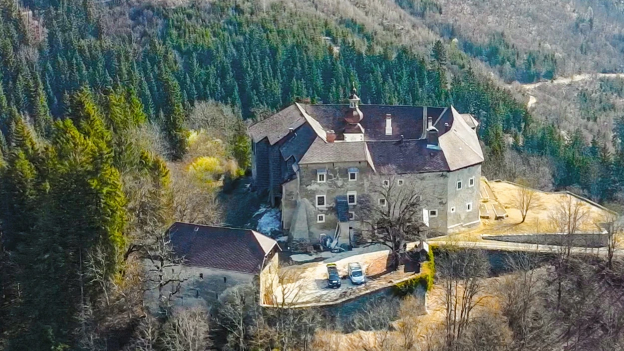 Das einmalige Leben auf Schloss Grades