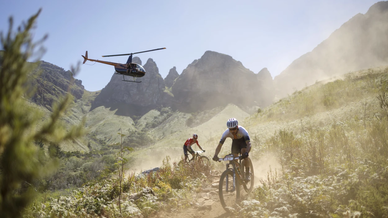 Episches Mountainbike-Rennen