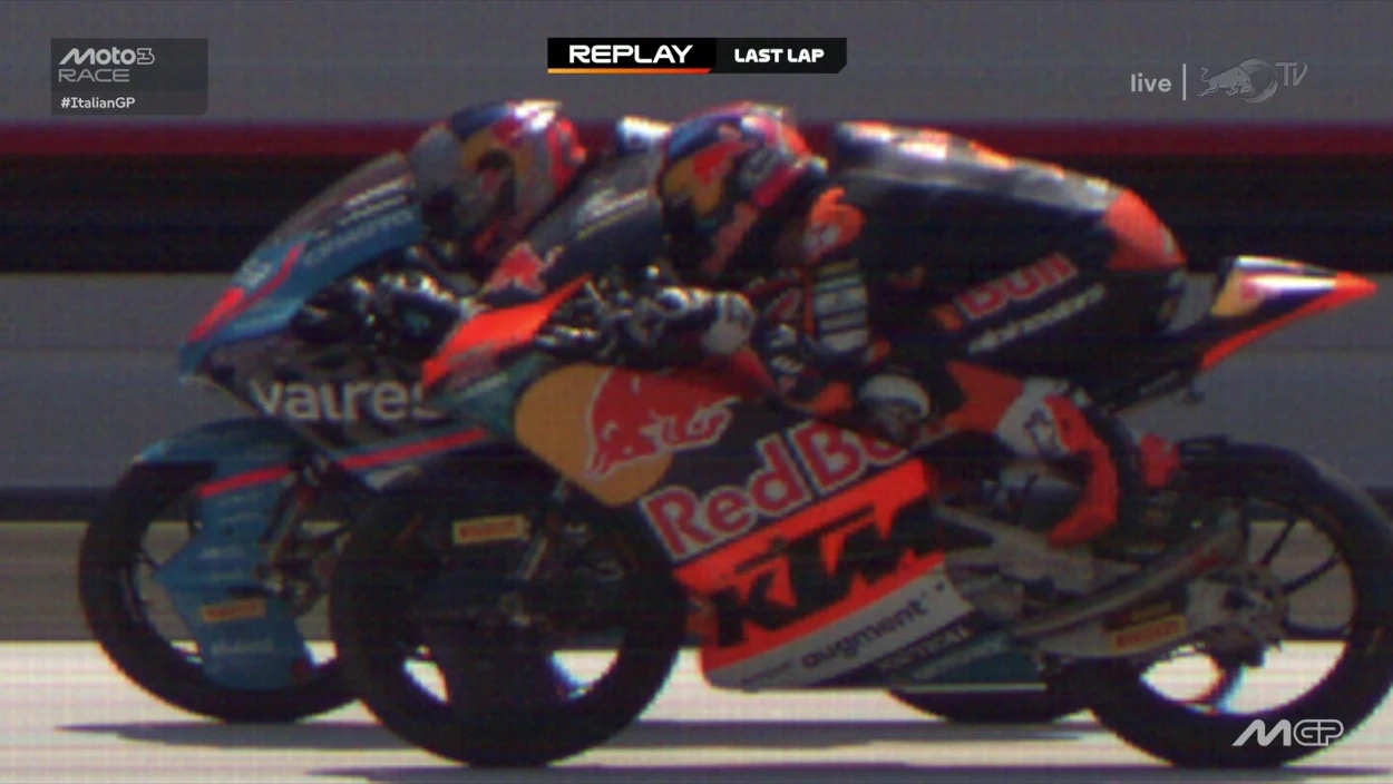 Foto-Finish in Mugello: Quiles feiert Premierensieg in der Moto3