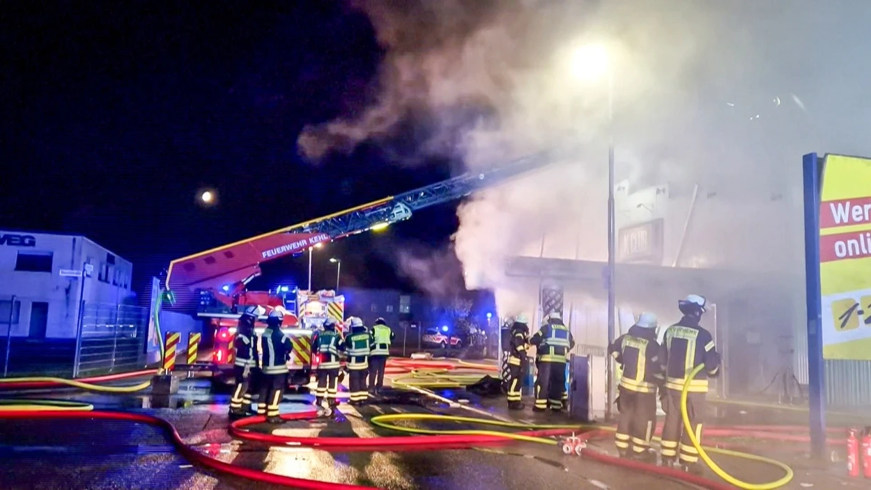 Großbrand in Diskothek: Kurzmeldungen vom 29.03.