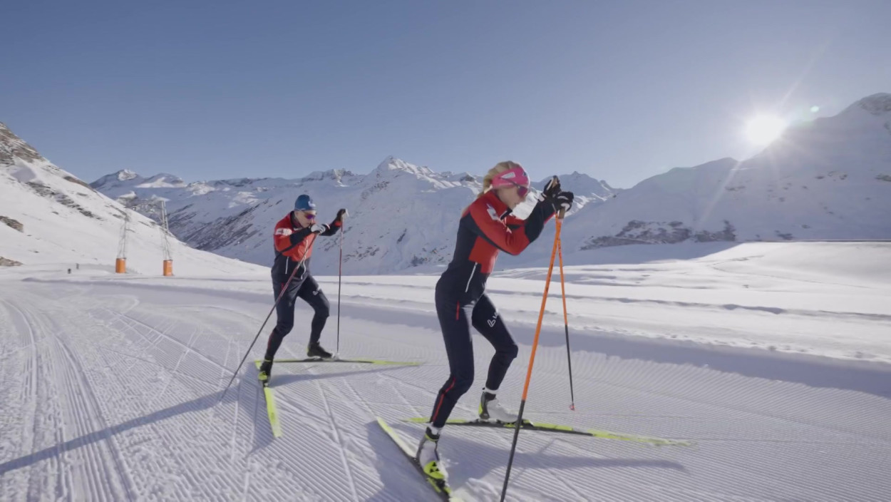 Teresa Stadlober im Langlauf-Training für Tour de Ski