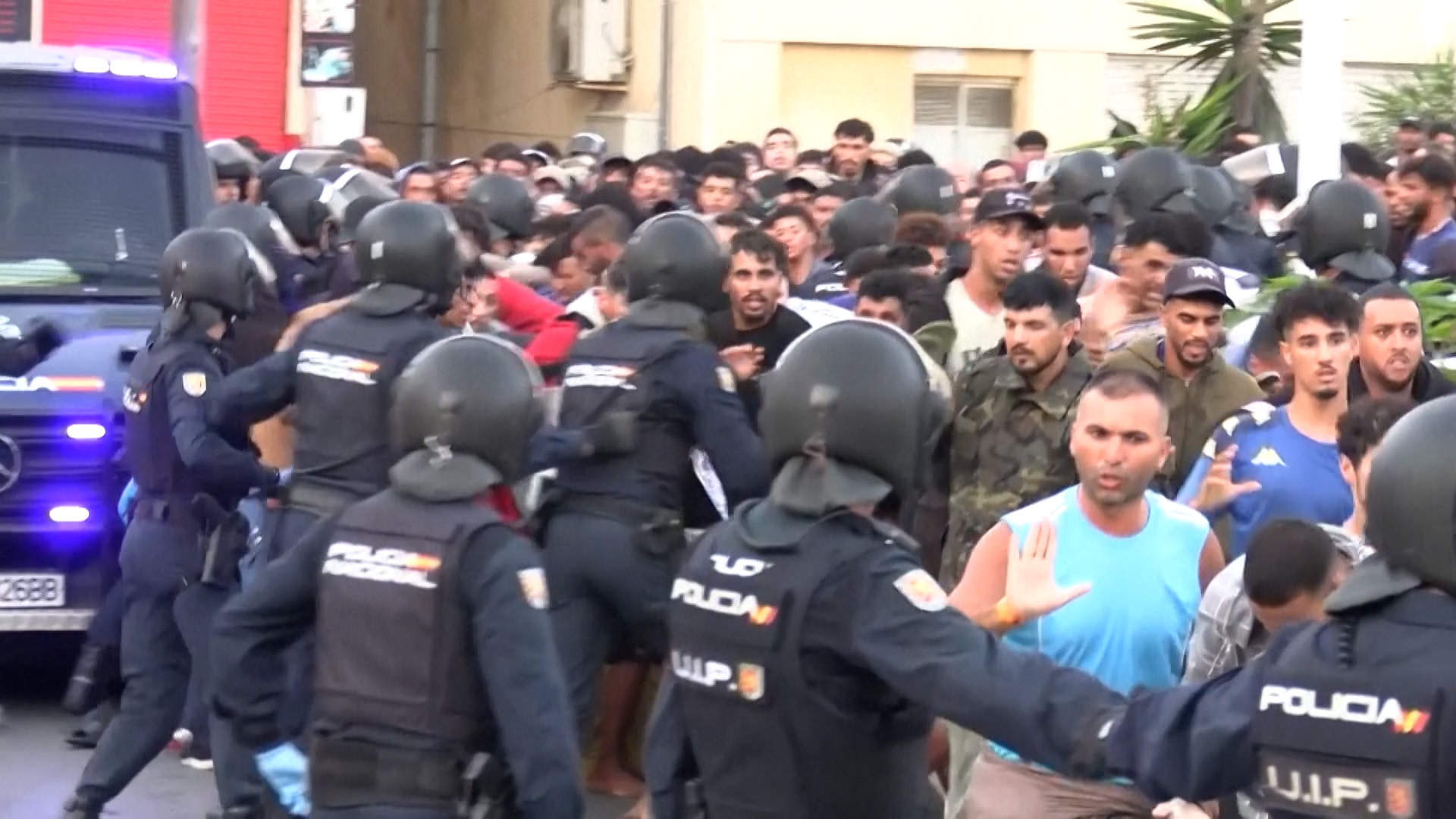 Tumulte in Ceuta | Servus Nachrichten in 90 Sekunden
