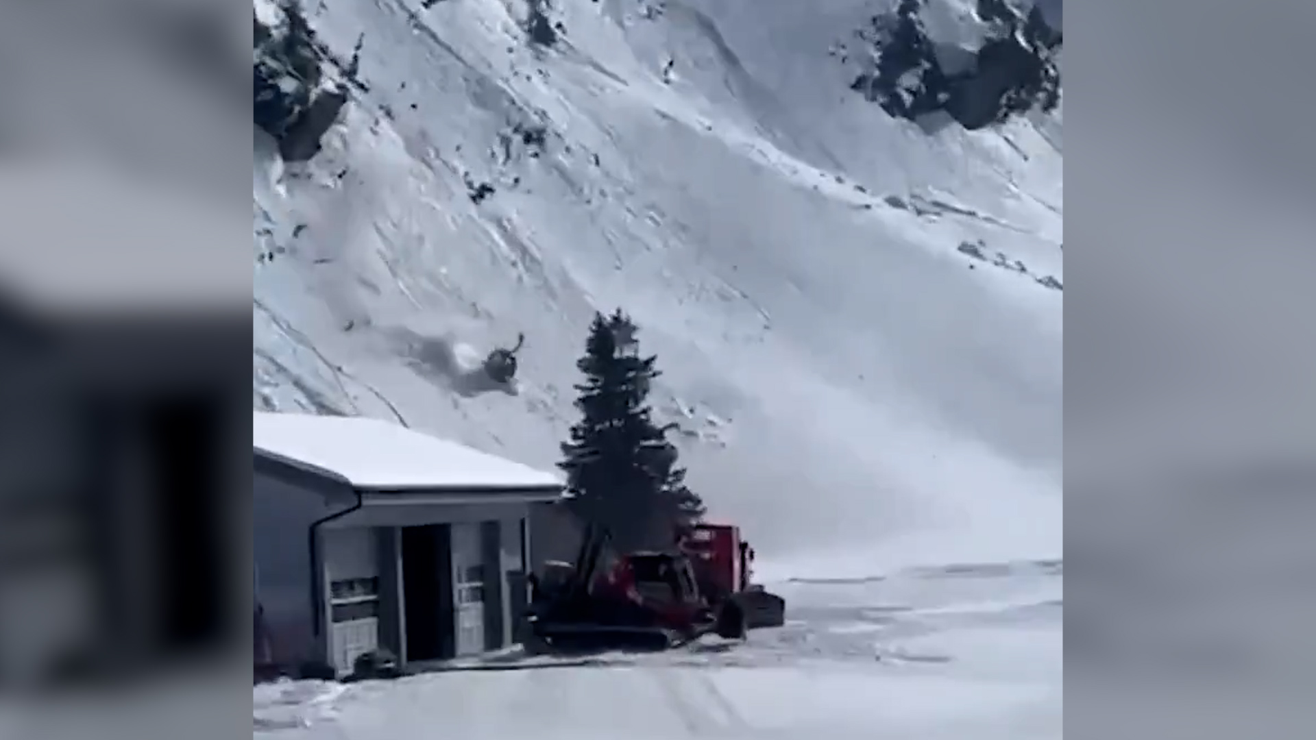 Video zeigt Horror-Unfall: Gondel stürzt ab | Nachrichten in 90 Sekunden