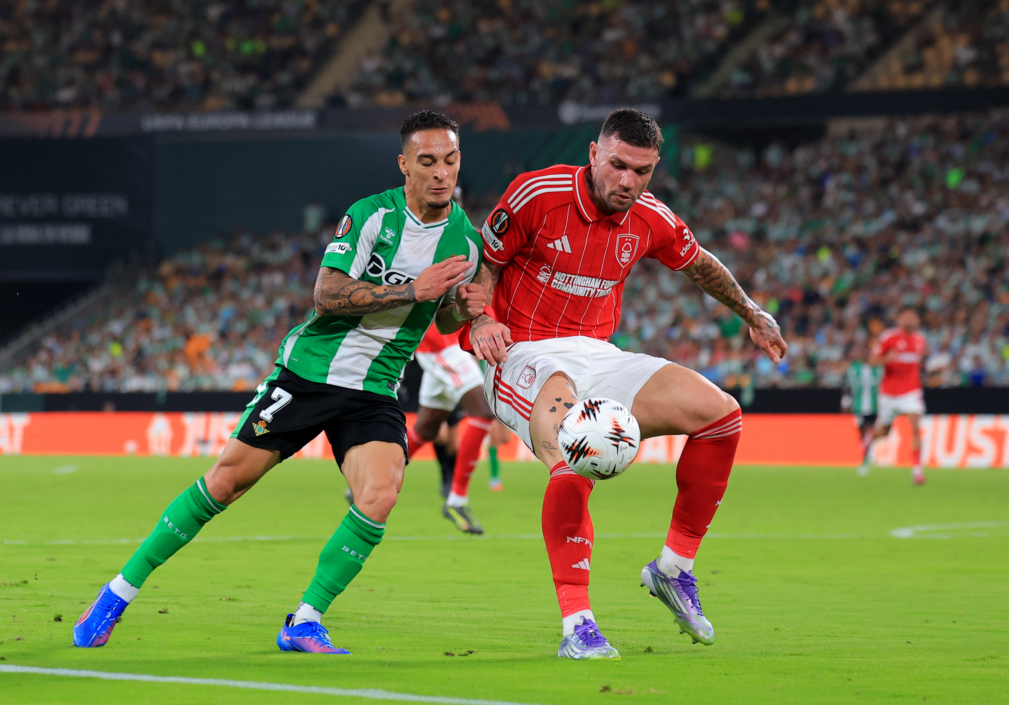 UEFA Europa League: Fenerbahce Istanbul vs. Nottingham Forest