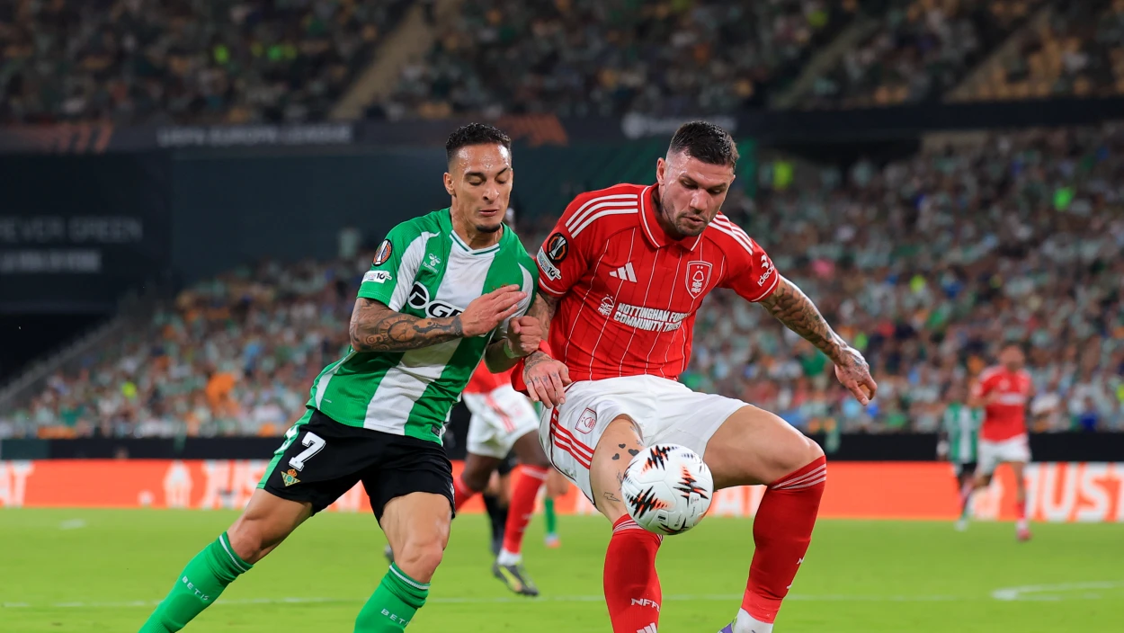 Fußball LIVE: Play-Offs - 1. Halbzeit