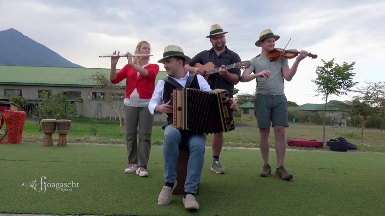 Echte Volksmusik mitten in Tansania