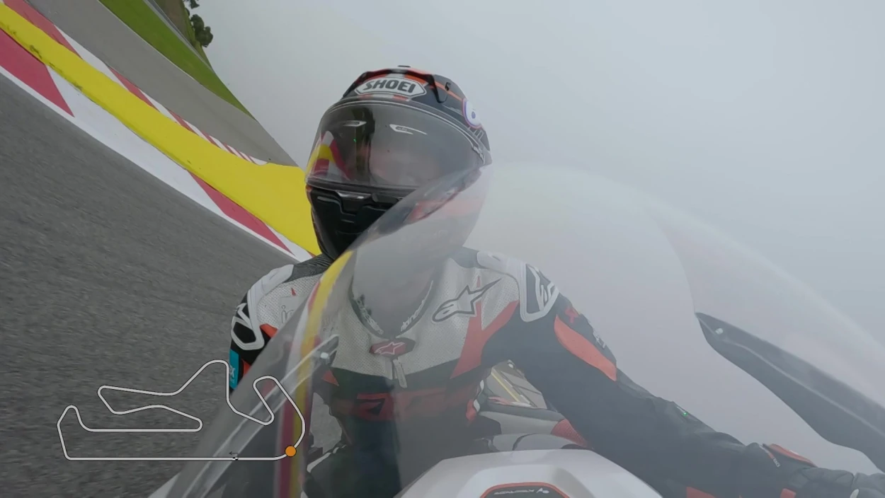 Tracklap: Onboard mit Alex Hofmann in Portimao