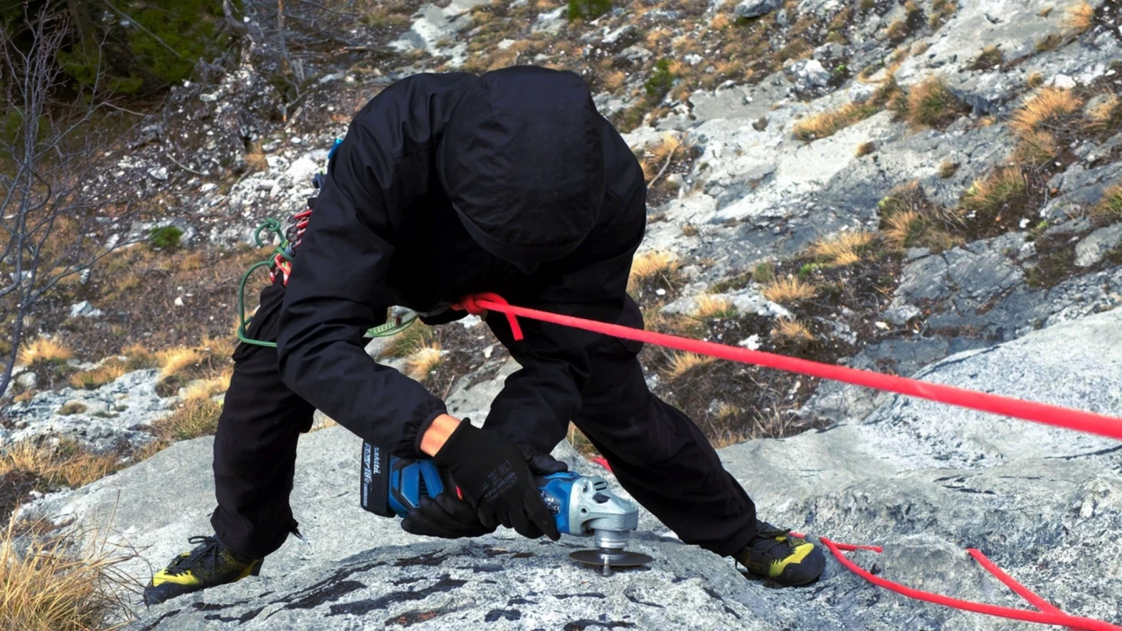 Sabotierter Klettersteig: Wie weit dürfen Protestaktionen gehen?