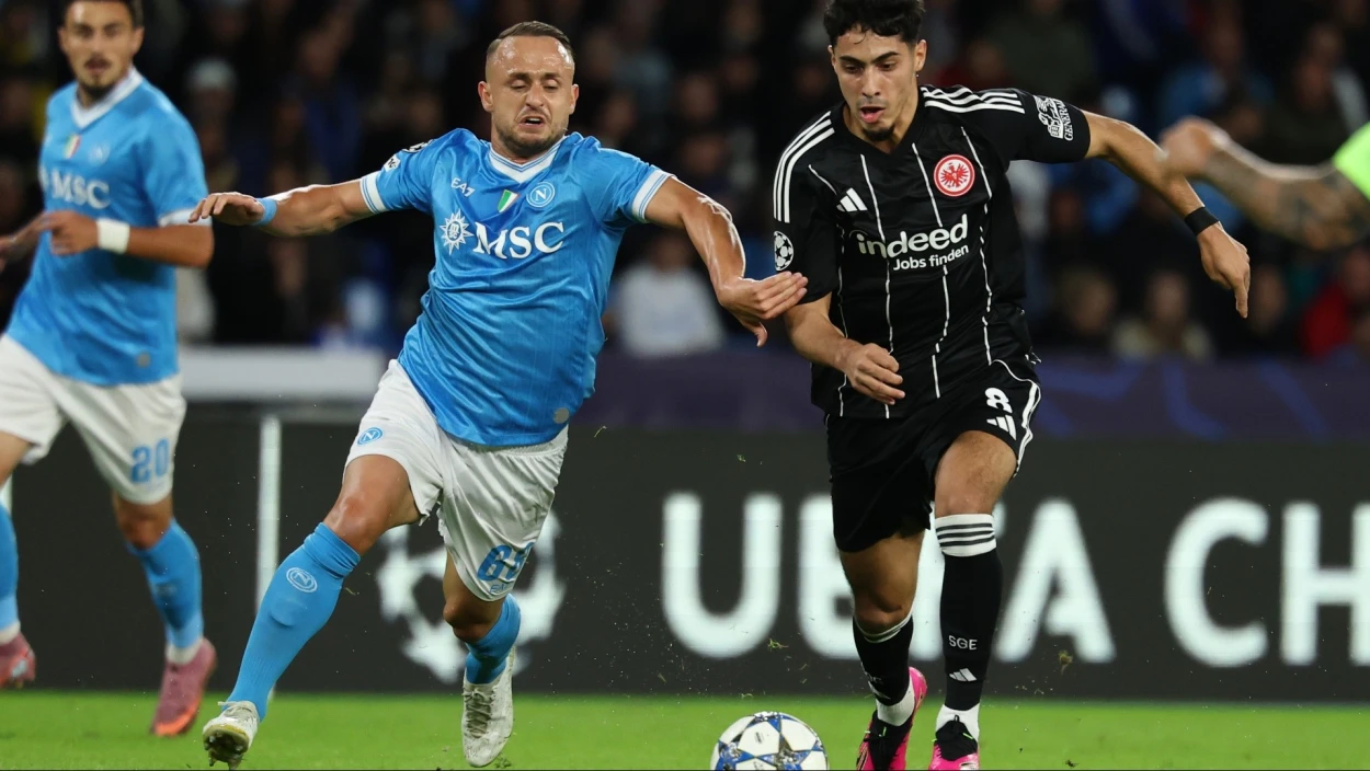 Highlights: SSC Neapel vs. Eintracht Frankfurt | UEFA Champions League - 4. Spieltag