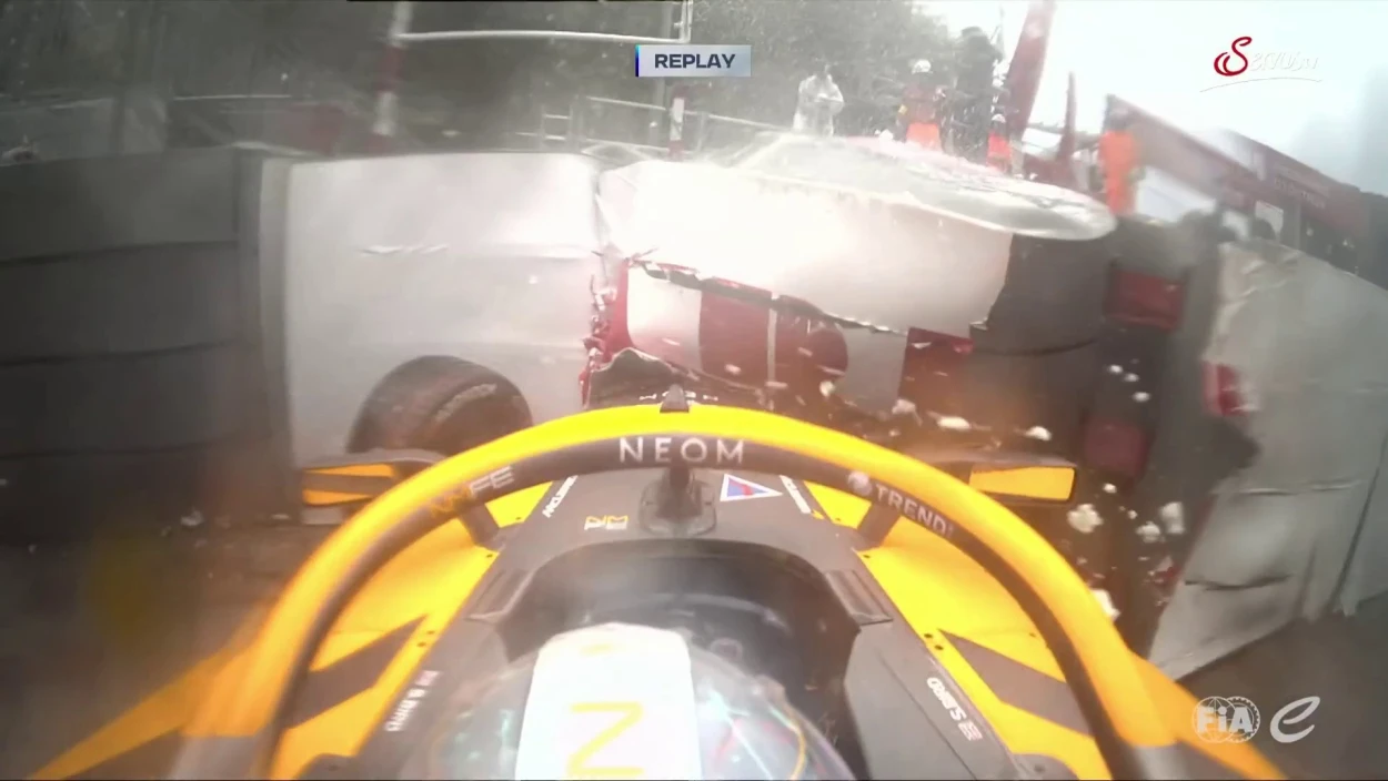Rote Flagge! Sam Bird rast frontal in die Mauer | Monaco E-Prix