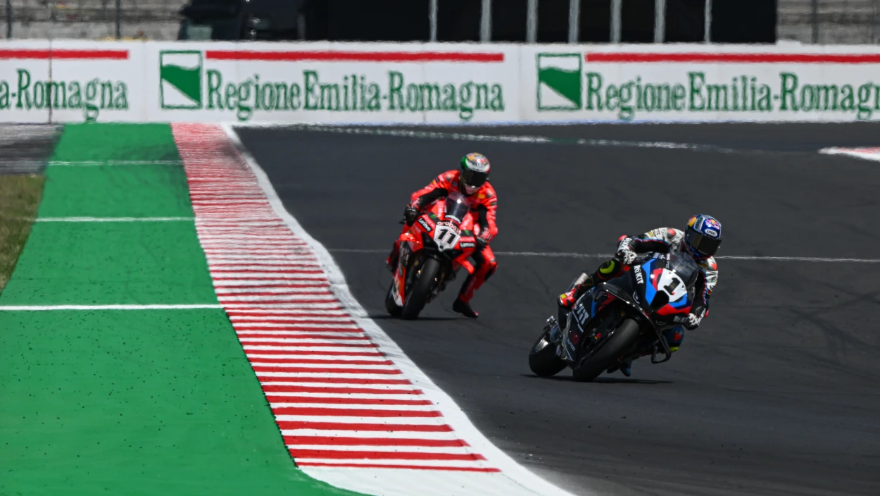 Superpole-Race